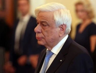 Π. Παυλόπουλος σε ΠΓΔΜ: «Αλλάξτε το Σύνταγμά σας για να μπείτε σε Ε.Ε και ΝΑΤΟ»